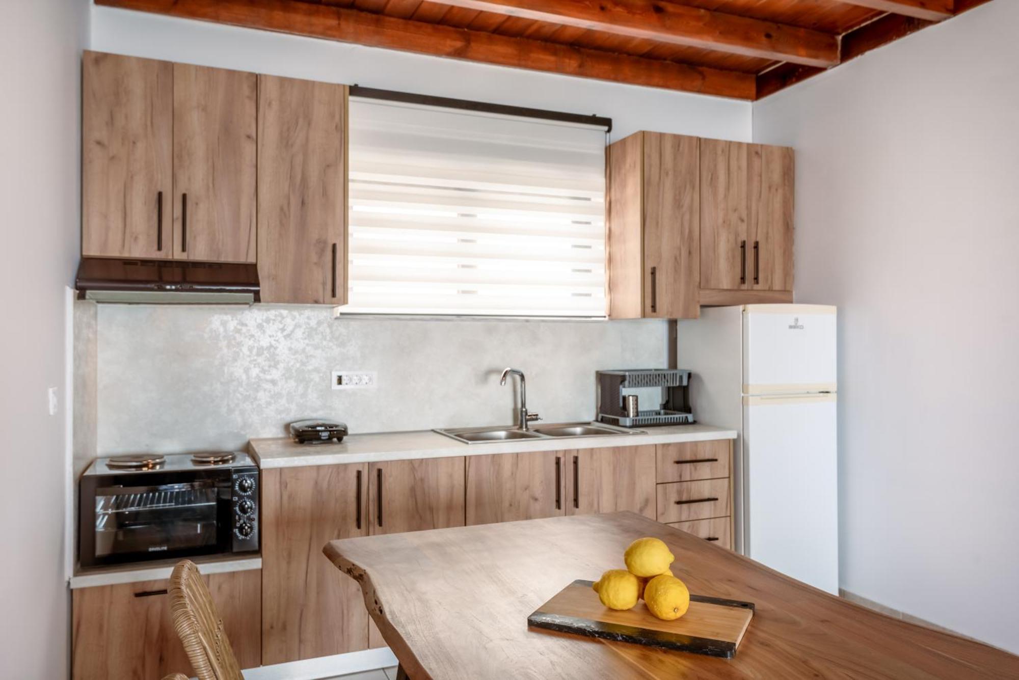 Superb Apartments Kriaras Sea View In Sfakia Khóra Sfakíon المظهر الخارجي الصورة