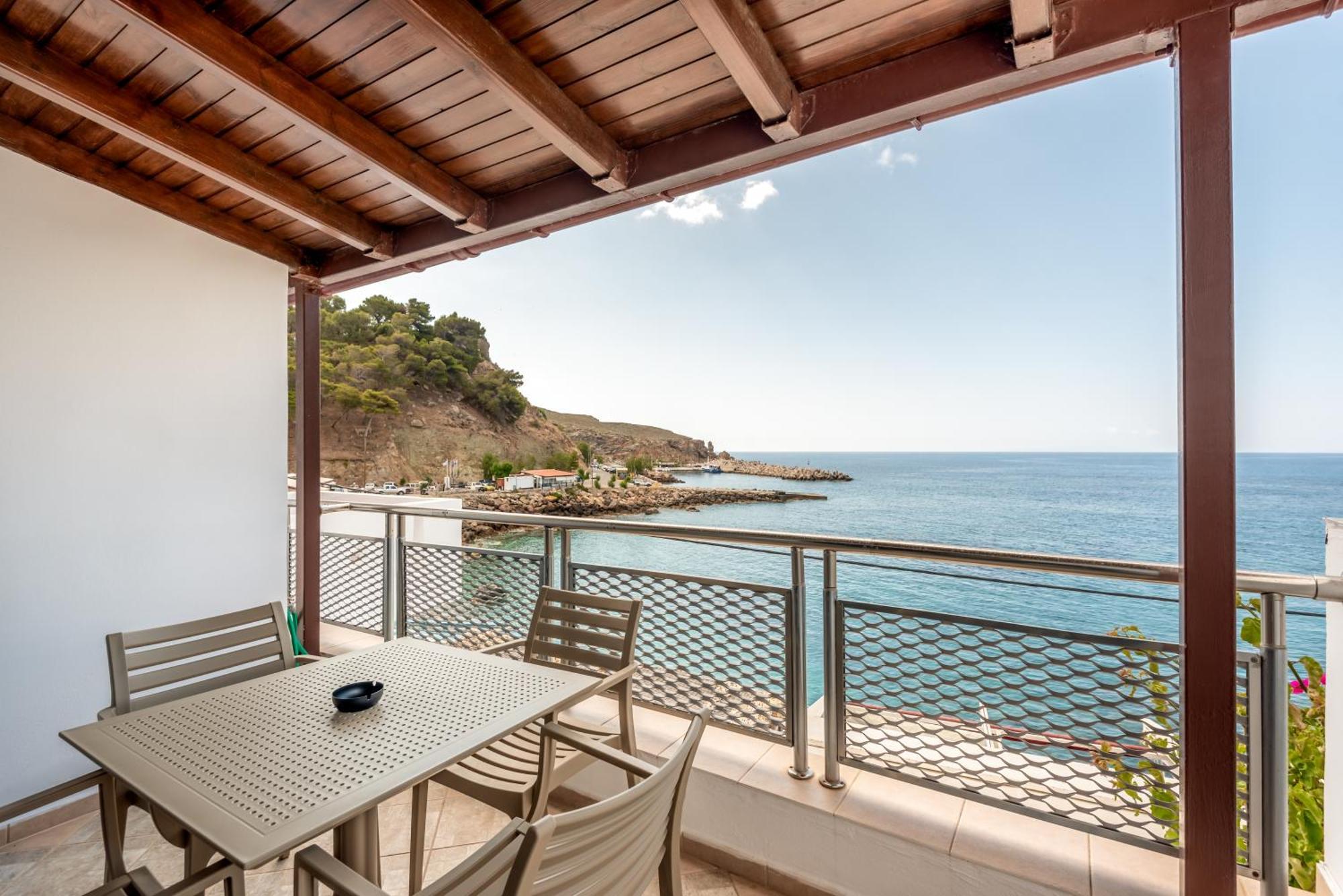 Superb Apartments Kriaras Sea View In Sfakia Khóra Sfakíon المظهر الخارجي الصورة