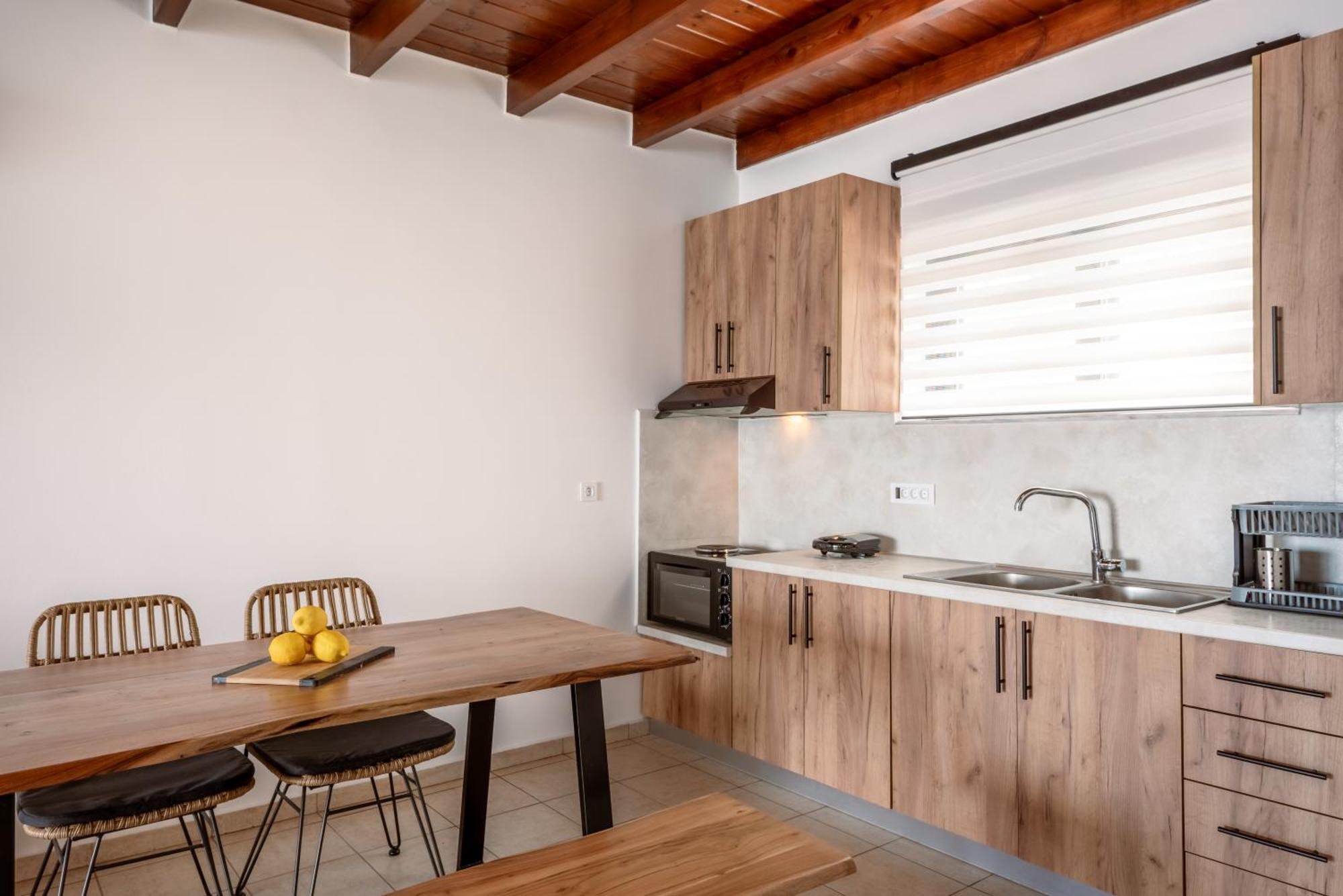 Superb Apartments Kriaras Sea View In Sfakia Khóra Sfakíon المظهر الخارجي الصورة